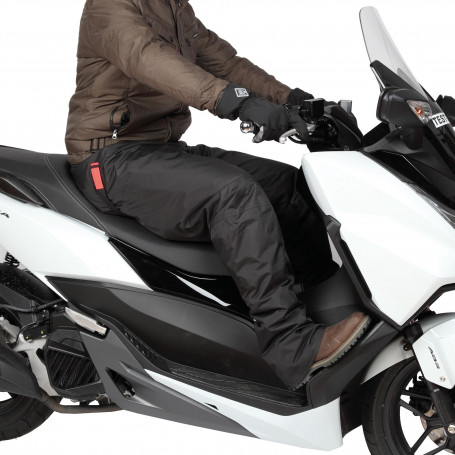 Coprigambe universale TAKEAWAY Tucano Urbano da indossare