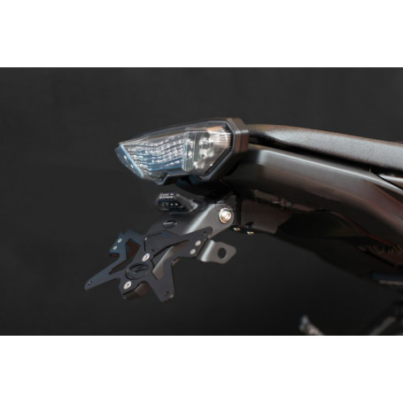 Portamatrículas regulable negro Evotech para Yamaha MT-09