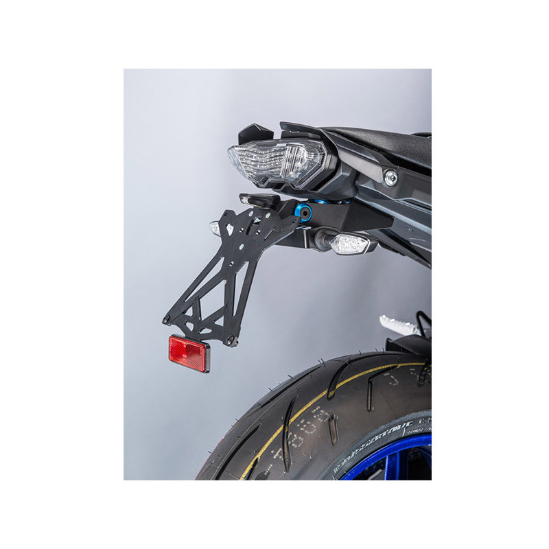 Portatarga regolabile Yamaha MT-10 Lightech con Luce targa led e catadiottro KTARYA121