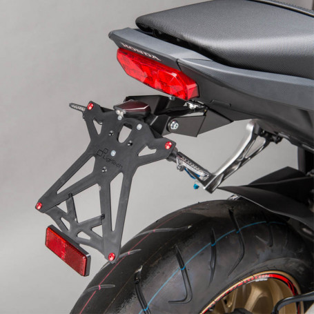 Portamatrículas Lightech Honda CB 650 F 14-17 con catadiottro y luz matrícula