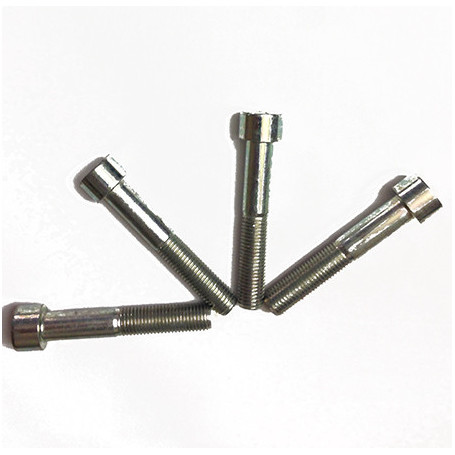 Adattatori/distanziali per pinze radiali Brembo P4 30/34, M4 e GP4 su attacco originale per Honda CBR 600 RR 05-, CBR 1000 RR 04-, Kawasaki ZX-6R 05-11, ZX-10 04-07, GSX-R 600/750 04-05, GSX-R 1000 03-04