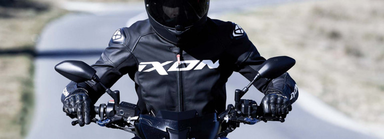 Vendita Online di accessori e abbigliamento moto e scooter